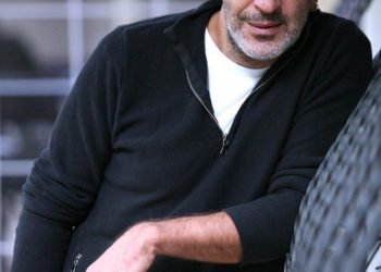 Cem Özer’den Kadınlar günü paylaşımı: Parazit kadın