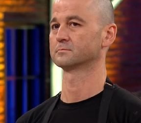 Papağana işkence yapan Murat Özdemir’den özür videosu