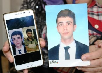 Kayıp olan oğlunu 2 yıldır arıyor