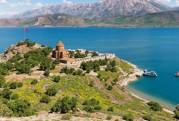 akdamar adası