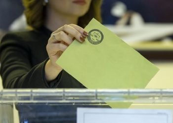 Siyasetçilerin konuşması bitti, artık  söz milletin