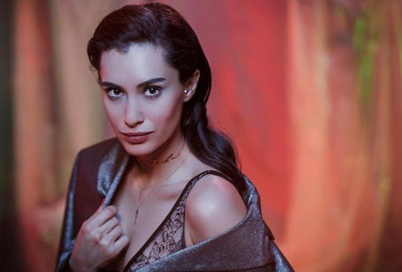 hande