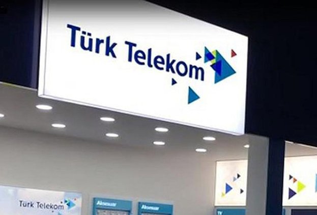 Türk Telekom depremde yaşanan sıkıntı nedeniyle internet hediye etme kararı aldı
