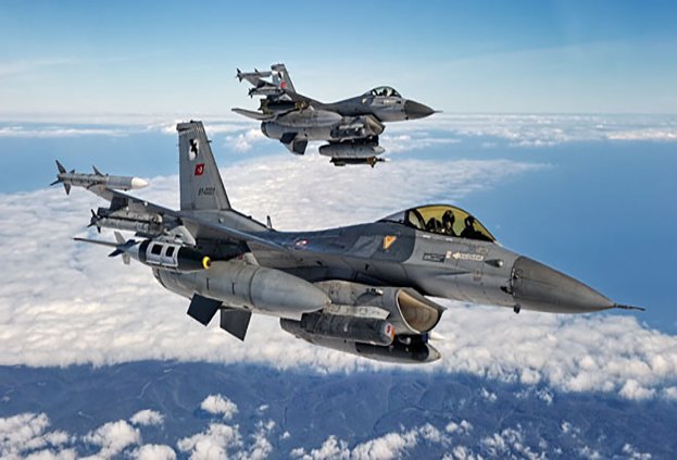 Türk F-16'ları Suriye hava sahasında uçtu