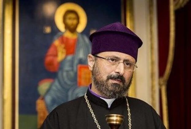 Sahak Maşalyan yeni Ermeni Patriği seçildi