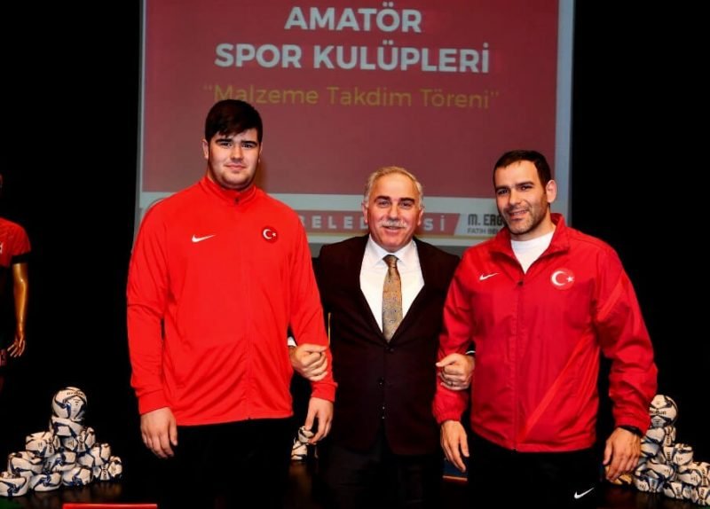 Fatih Belediyesi'nden amatör spor kulüplerine destek