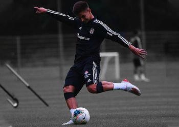 Beşiktaş Boşnak futbolcu Hasic ile imza attı