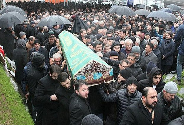 Esenler Belediye Başkanı Tevfik Göksu'nun annesi Fatma Göksu vefat etti