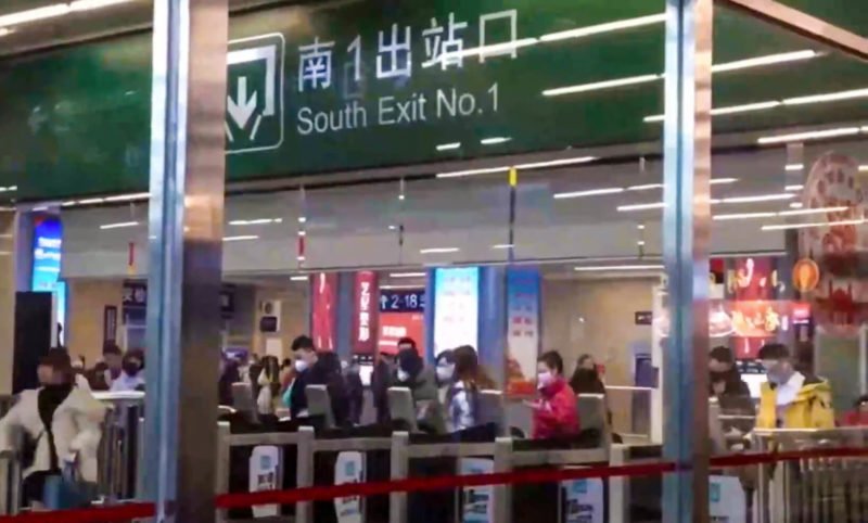 Çin’in Wuhan kenti tecrit altına alındı!