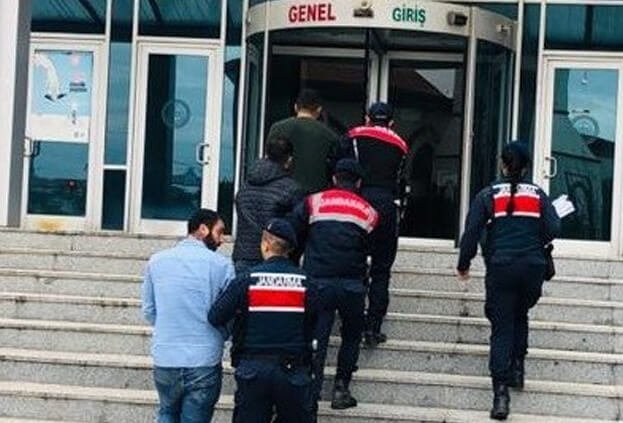 Mersin'de hırsızlık iddiasıyla 3 kişi gözaltında