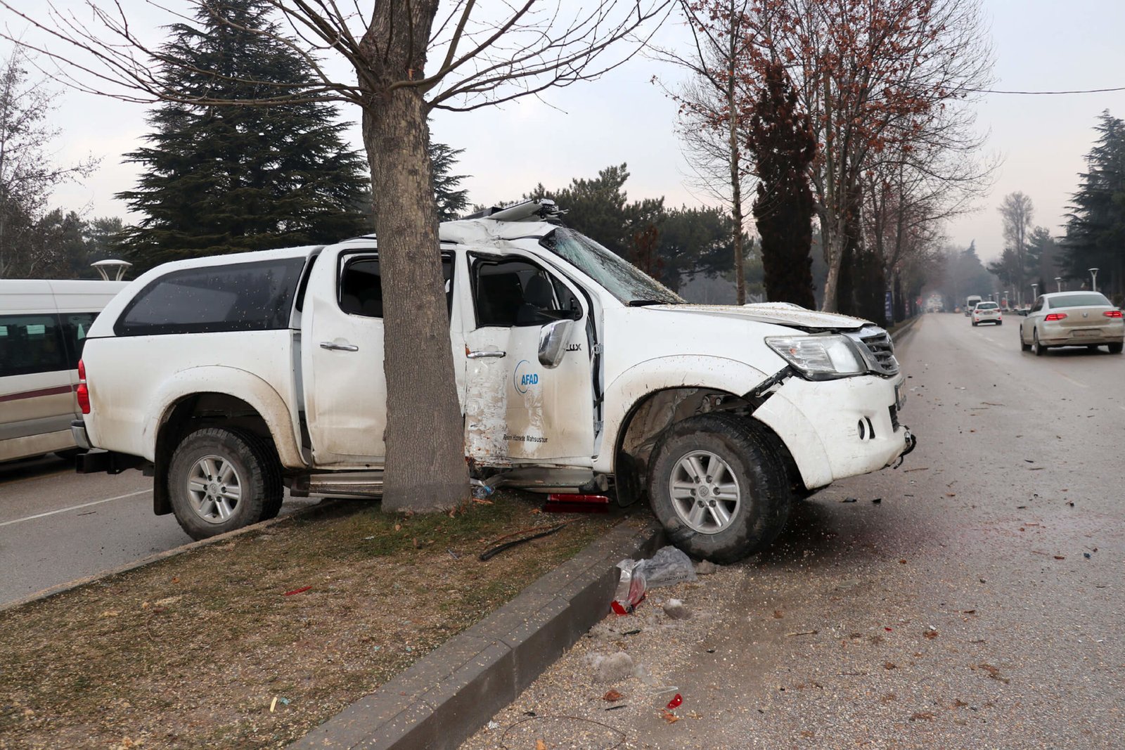 AFAD aracı Elazığ'da kaza yaptı: 3 yaralı