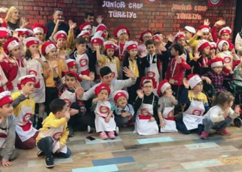 Bağcılar’da özel çocuklar Junierchef’te usta aşçılara taş çıkardılar