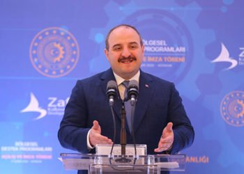 Bakan Varank 'rekoru' bu sözlerle açıkladı