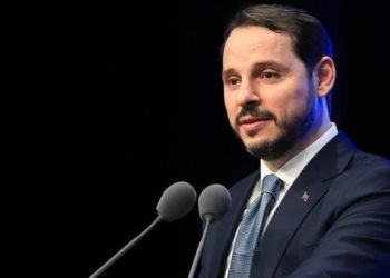 Berat Albayrak’tan takipçisine kahve sözü