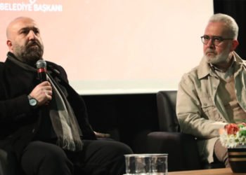 Hanedan torunu Orhan Osmanoğlu: Abdülhamid Han tahtta kalsaydı…