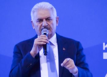 Binali Yıldırım: Çılgınlık yapmak isteyen bedelini öder