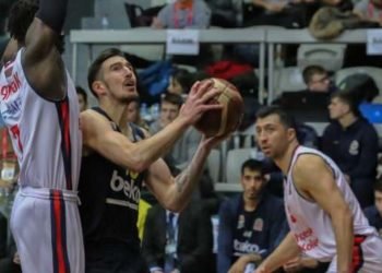 Fenerbahçe Beko’dan 100 sayılı galibiyet