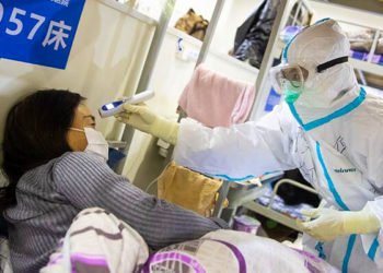 Dünyada kovid-19 bulaşan kişi sayısı 76 bin 700'ü aştı