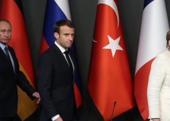 Macron ve Merkel'den Putin'e İdlib çağrısı!
