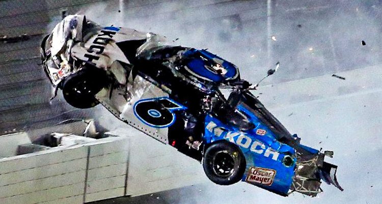 Daytona 500 yarışında feci kaza! Ryan Newman hastaneye kaldırıldı