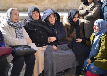 Uçak kazasında hayatını kaybeden doktor toprağa verildi