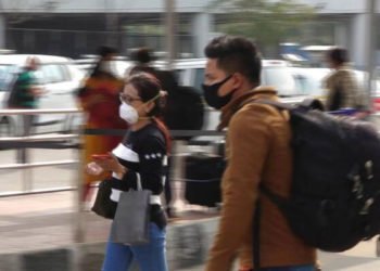 Hindistan 5 hafta ülkeyi ziyaretlere kapattı