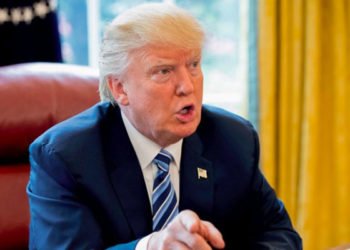 Petrol fiyatları düştü, Trump'tan ilk yorum geldi: Tüketici için iyi