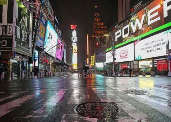 ABD'de korona için felaket senaryosu: 100 ila 200 bin kişi ölebilir