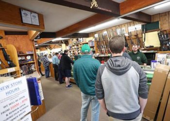 Koronavirüs ABD'de silah satışlarını artırdı