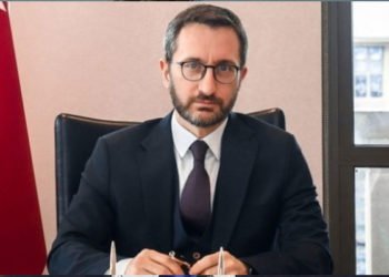 Fahrettin Altun'dan Miçotakis'in iddialarına yanıt: Reddediyoruz