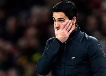 Arsenal teknik direktörü Mikel Arteta'da da koronavirüs tespit edildi