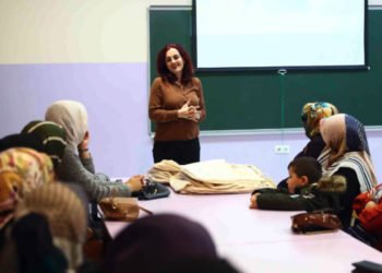 Bağcılar'da velilere sıfır atık semineri verildi