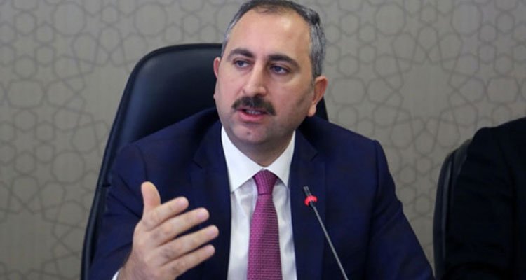 Bakan Gül: Karantinaya uymamak suçtur