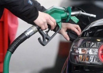 Benzin ve motorinde bir indirim daha