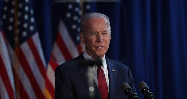 Biden 3 eyalette Sanders'ı geride bıraktı