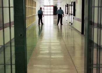 Cezaevinde görev yapan personel evine gitmeyecek