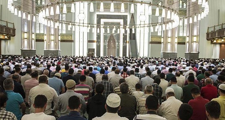 Diyanet'ten 'cuma namazı' uyarısı