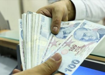 Maaşlarını evde alacaklar