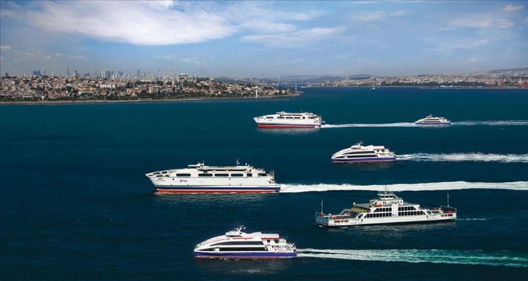 İstanbul'da deniz otobüsü ve feribot seferleri durduruldu