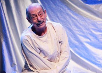 Genco Erkal, ‘Bir Delinin Hatıra Defteri’ ile izleyicileriyle buluşuyor