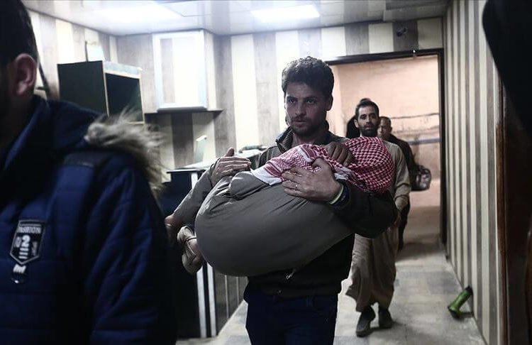 İdlib'deki sivil yerleşimlere saldırı: 12 ölü
