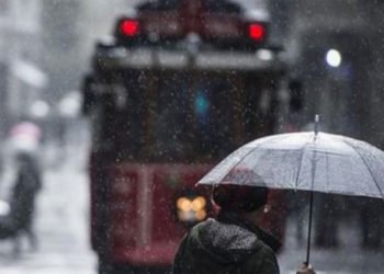 AKOM İstanbulluları uyardı: Yağış geliyor, sıcaklıklar düşecek