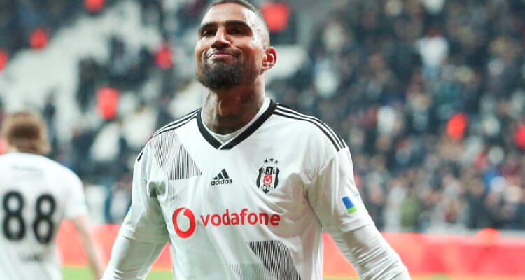 Boateng: Taraftarlarımız gibi ben de çılgınım