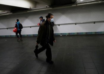 ABD'de koronavirüsten ölü sayısı artıyor