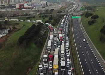 İstanbul trafiğinde 'korona kuyruğu'