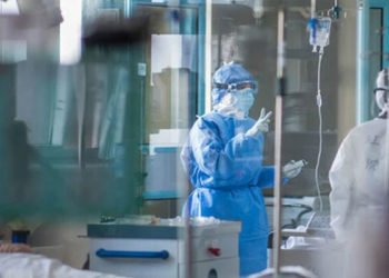 Mucize gibi haber! 93 yaşındaki kadın koronavirüsü yendi