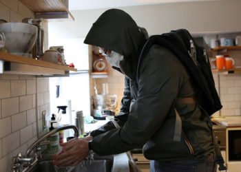 Korona tedbirleri sertleşiyor! Elektrik ve suyu keseriz