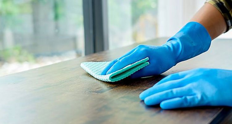 Koronavirüs hangi yüzeyde ne kadar süre yaşıyor?