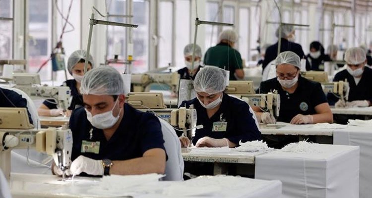MSB'ye bağlı fabrikalarda maske üretimi iki katına çıkarıldı