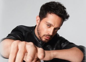 Murat Boz’dan şaşırtan çağrı: Hava güzel dışarı çıkın!